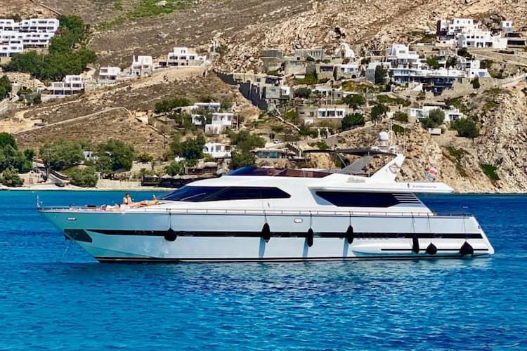 day cruise, yacht party Mykonos, luxury yacht charters Greece